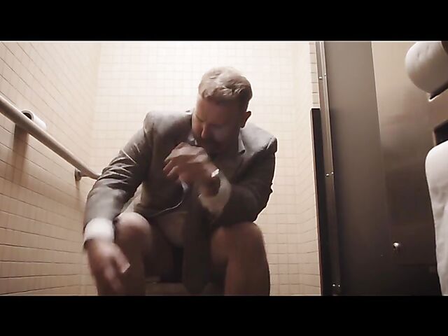 Standing fuck in the backstreet with sexy blonde waitress Anna Claire Clouds