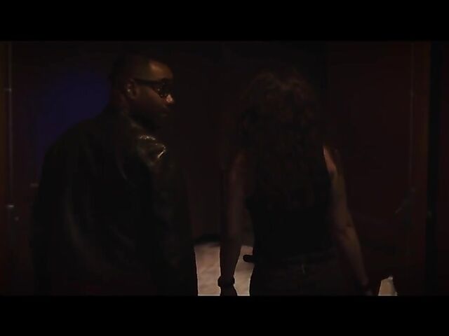 Standing fuck in the backstreet with sexy blonde waitress Anna Claire Clouds