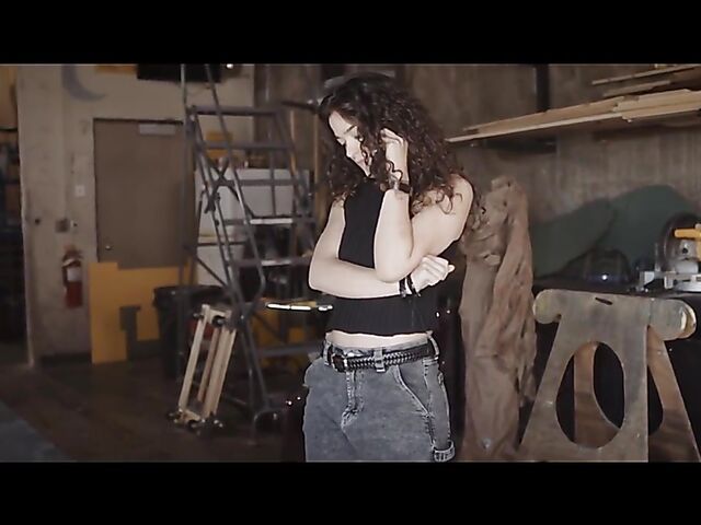 Standing fuck in the backstreet with sexy blonde waitress Anna Claire Clouds