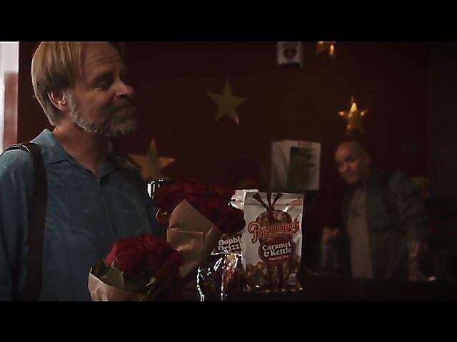 Standing fuck in the backstreet with sexy blonde waitress Anna Claire Clouds