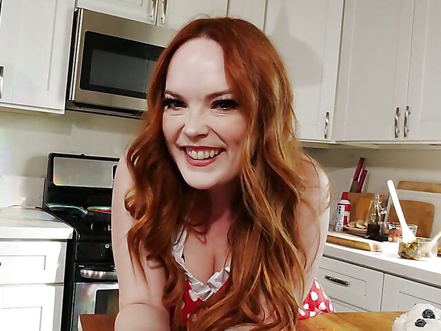 Summer Hart - Cooking redhead MILF POV in the kitchen