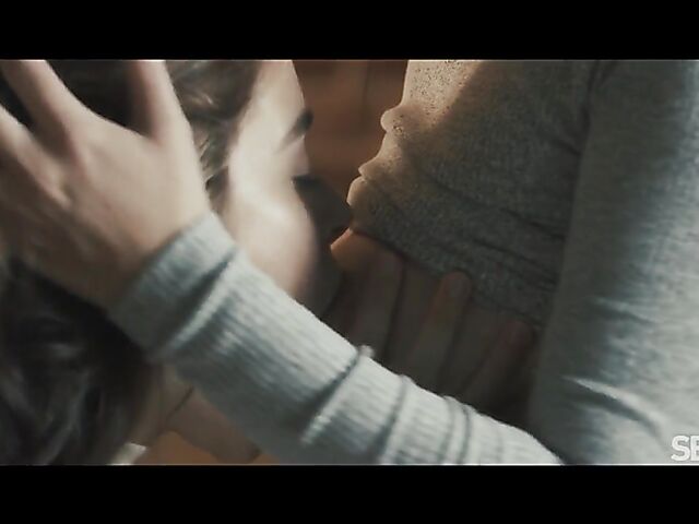 Passionate lesbian lovers Foxy Alissa and Antonia Sainz make out on the couch