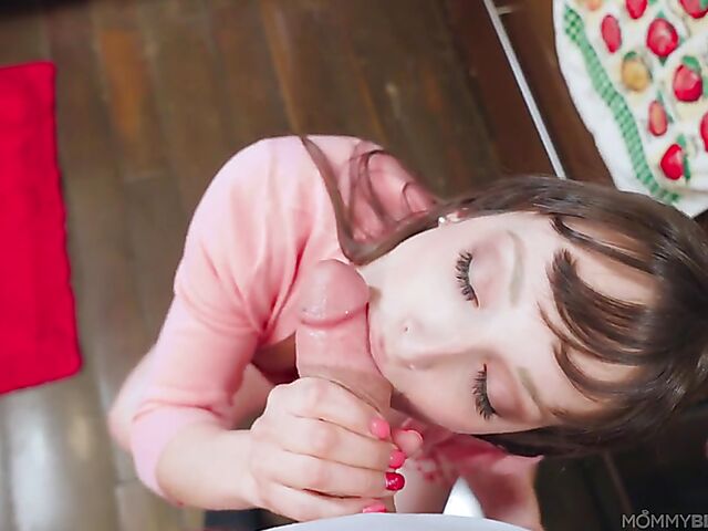 Lexi Luna - Cute MILF blowjob in the kitchen