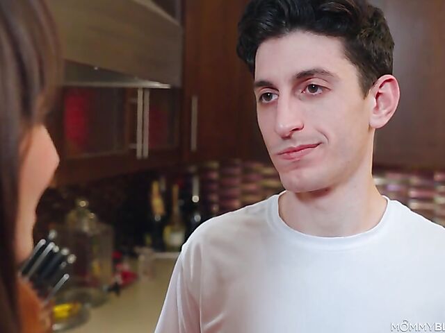 Lexi Luna - Cute MILF blowjob in the kitchen