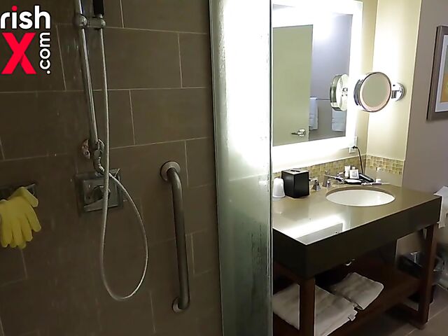 Behind the scenes shower with Australian redhead Devyn Lux