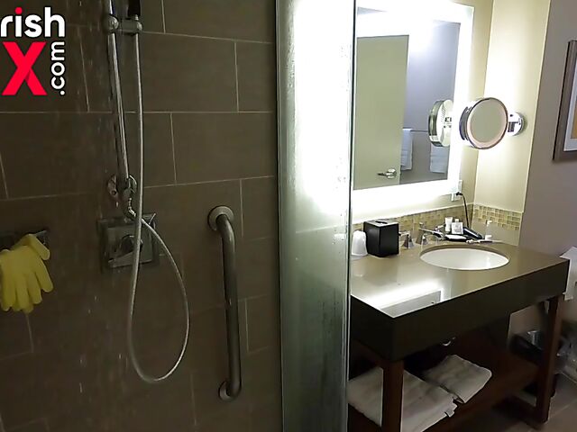 Behind the scenes shower with Australian redhead Devyn Lux