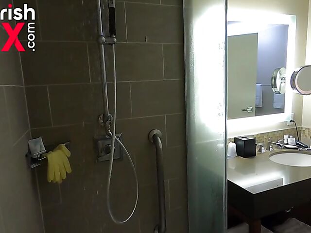 Behind the scenes shower with Australian redhead Devyn Lux