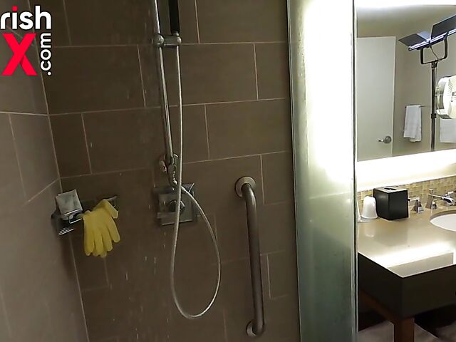 Behind the scenes shower with Australian redhead Devyn Lux