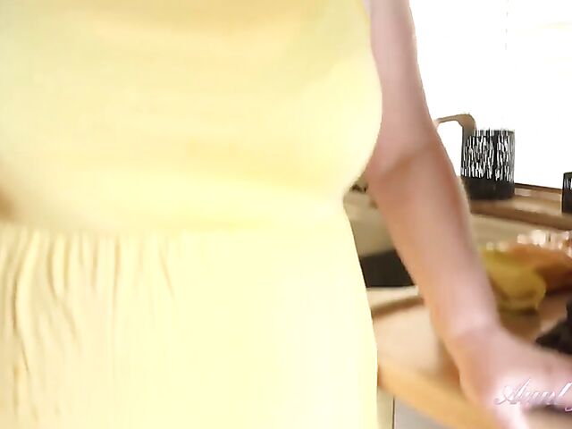 Mature BBW masturbating in the kitchen especially for you