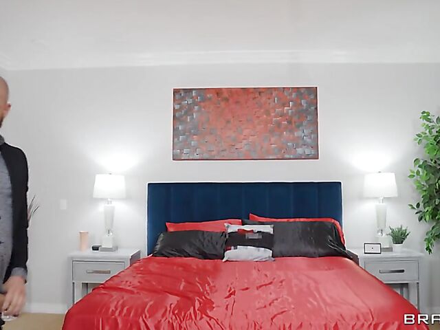 Jennifer White DP with hot guys after the party