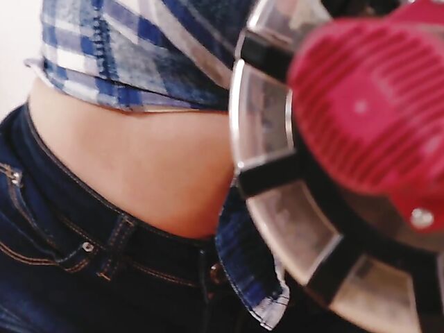 Busty blonde Blondie Fesser needs help