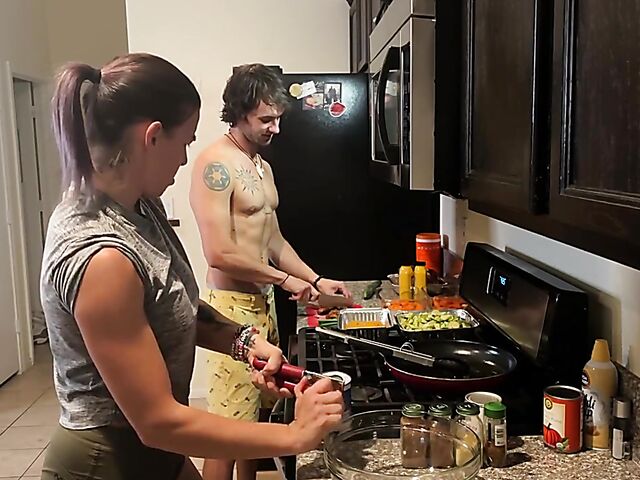 Ant & Stephanie - Tattooed amateur couple's kitchen sex while getting ready for Thanksgiving