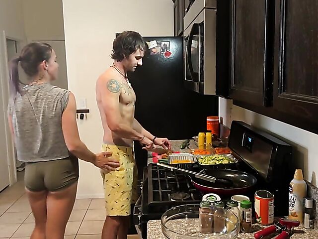 Ant & Stephanie - Tattooed amateur couple's kitchen sex while getting ready for Thanksgiving