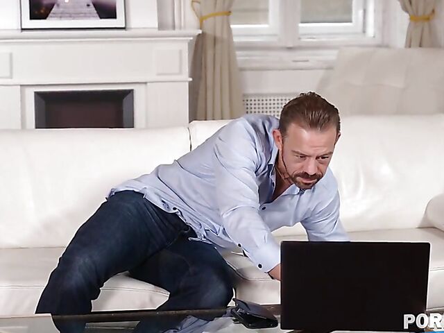 Skinny DP addict Veronica Leal gets shared again