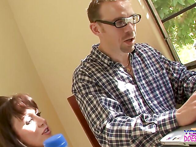 Rayveness - MILF natural tits and warm mouth for a geek