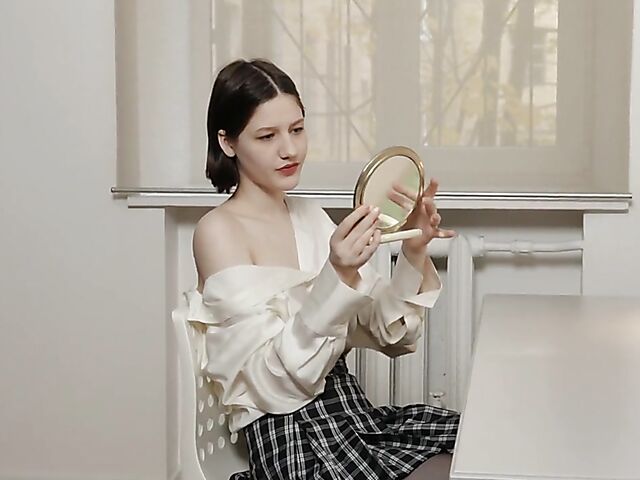 Margo Von Teese - Sensual russian girl masturbating