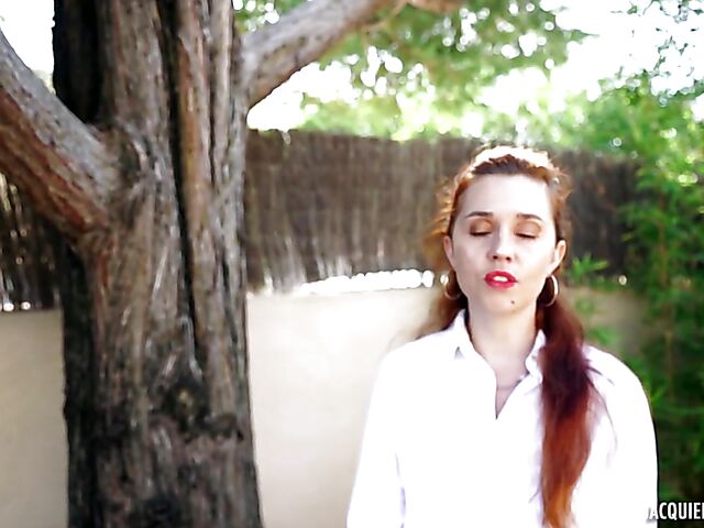 32-year-old slim redhead MILF Kira doing her job well