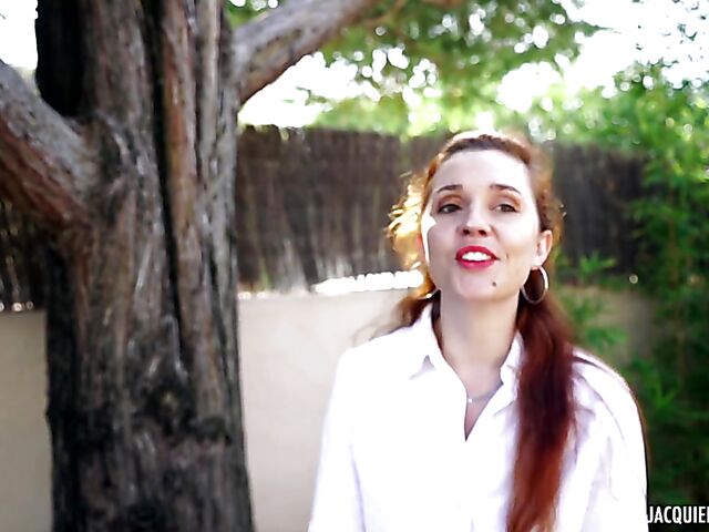 32-year-old slim redhead MILF Kira doing her job well