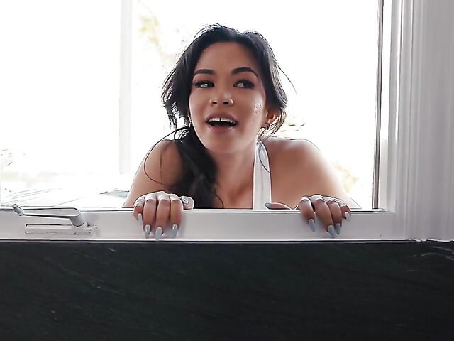 Wild lesbian threesome with Cherie Deville, Luna Star and Scarlett Alexis