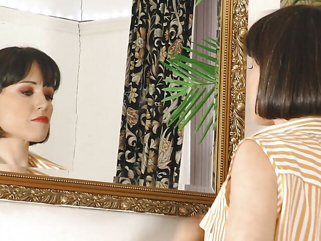 Lucy Love - British MILF dildo fucking session in sheer stockings