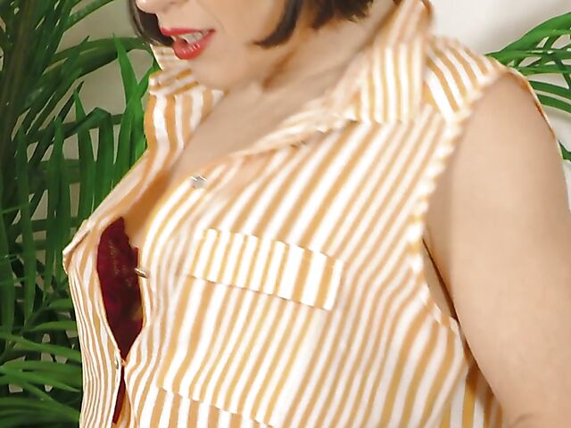 Lucy Love - British MILF dildo fucking session in sheer stockings