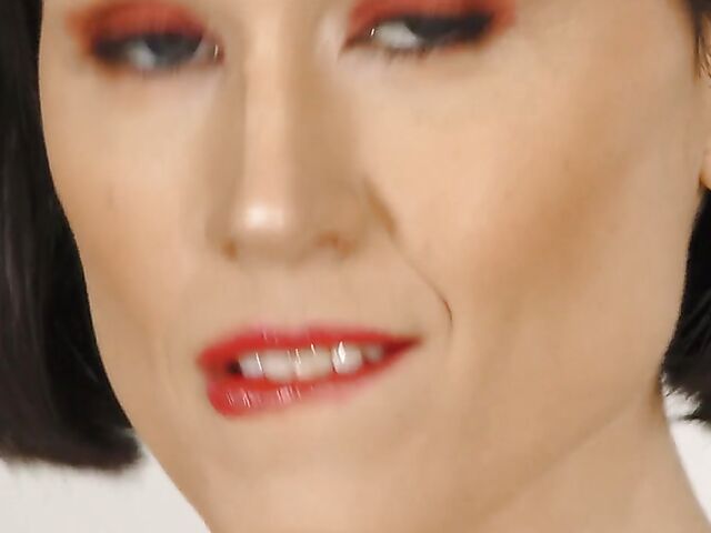 Lucy Love - British MILF dildo fucking session in sheer stockings