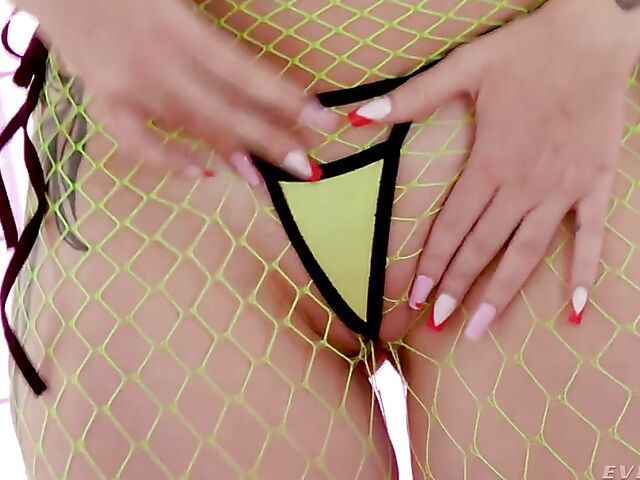 Blonde haired Evil Angel anal starlet Marilyn Johnson gets it