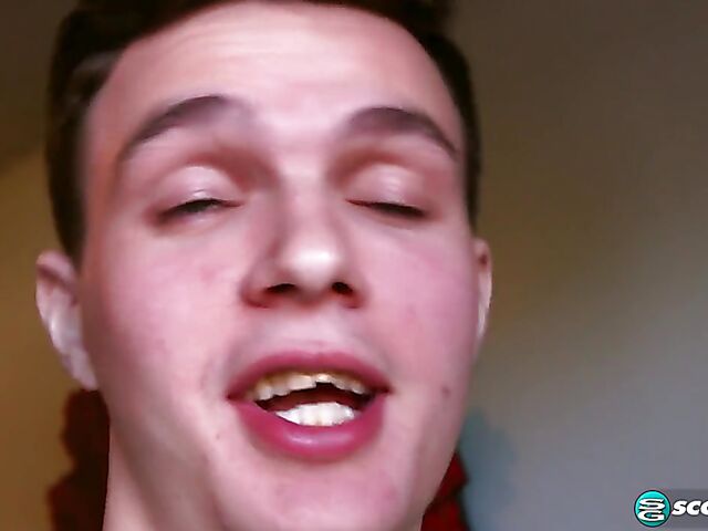 Busty BBW MILF Remi Ferdinand seduces a young dude