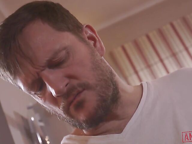 Blanche Bradburry anal drilled at the restaurant