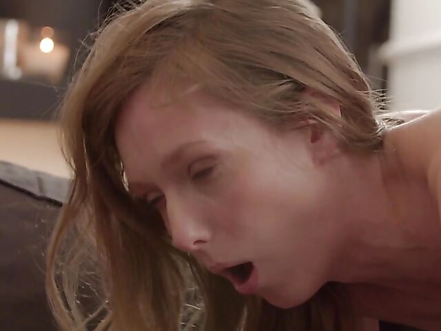 Gina Snow - Passionate sex with a drawing artist