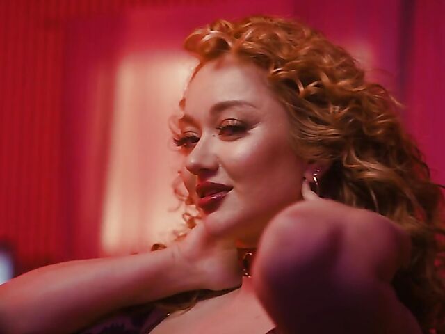 Redhead dildo lover Emma Magnolia doing herself