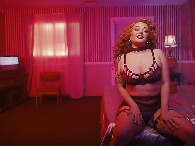 Redhead dildo lover Emma Magnolia doing herself