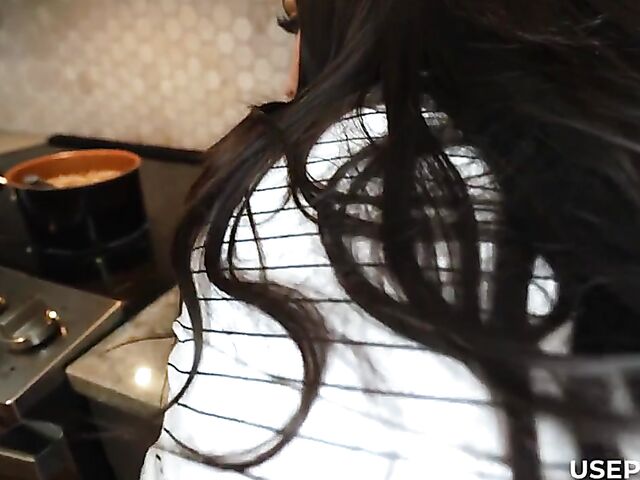 Brunette POV free use sex featuring Alexa Payne