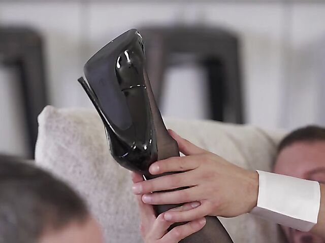 Black stockings threesome with elegant Spencer Bradley