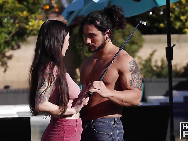 Leo Woodman & Jasmine Wilde - Big tit babe gets banged by a hot guy