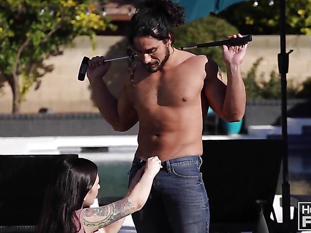 Leo Woodman & Jasmine Wilde - Big tit babe gets banged by a hot guy