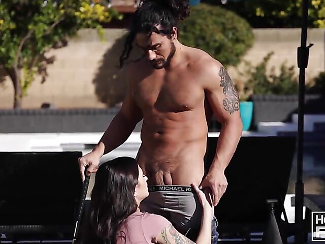 Leo Woodman & Jasmine Wilde - Big tit babe gets banged by a hot guy