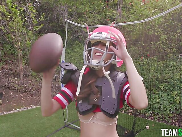 Dirty american football with petite asian Alexia Anders