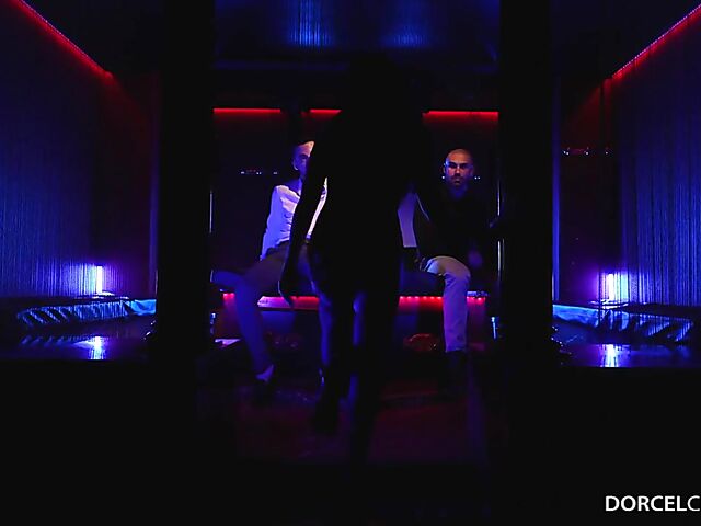 DP gangbang in the club with Whitney Wright