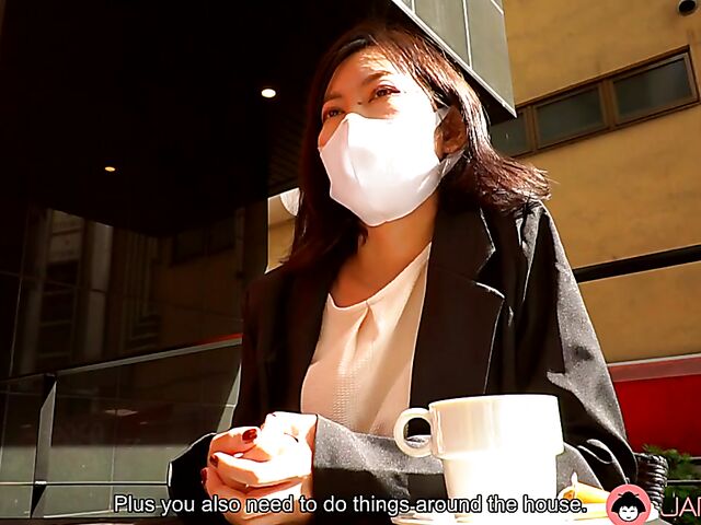 Japanese MILF Manami Honjyo gets nailed wearing a mask