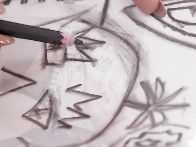 Sarah Taylor - Blondes milf's nude male model is a nerd and she wants to fuck him!