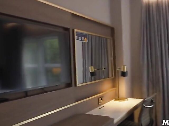 Louise Lee - Thick MILF blonde with big tits gets screwed in stockings