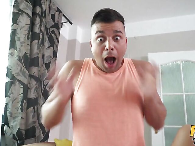 FFM threesome by surprise with bisexual Vanessa Decker and Mai Thai