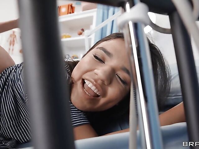 Lesbian nurse Phoenix Marie takes advantage of Summer Col