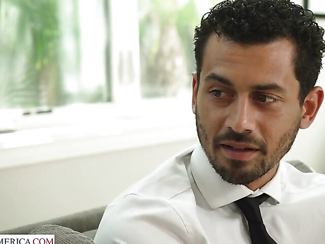 Busty mature pornstar Sara Jay loves that dark cock