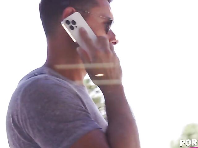 Blue-eyed blonde babe Paris White is so horny