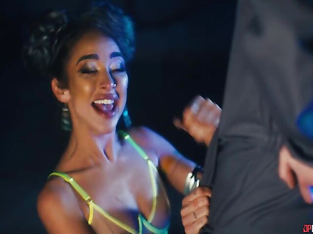 Hot sex in space with GeishaKyd and Tru Kait