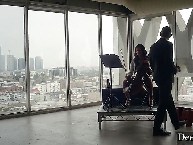 Good hard fuck with well-endowed Keisha Grey featuring Mick Blue