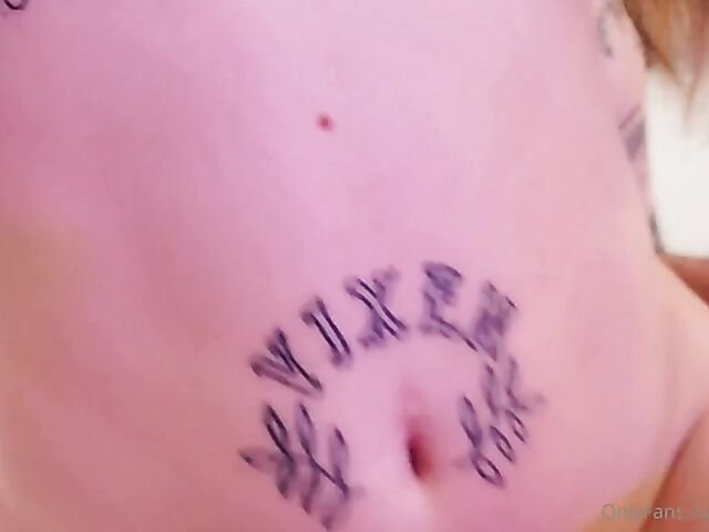 Porn star sex in bed with Jizz Jazz and Johnny Sins