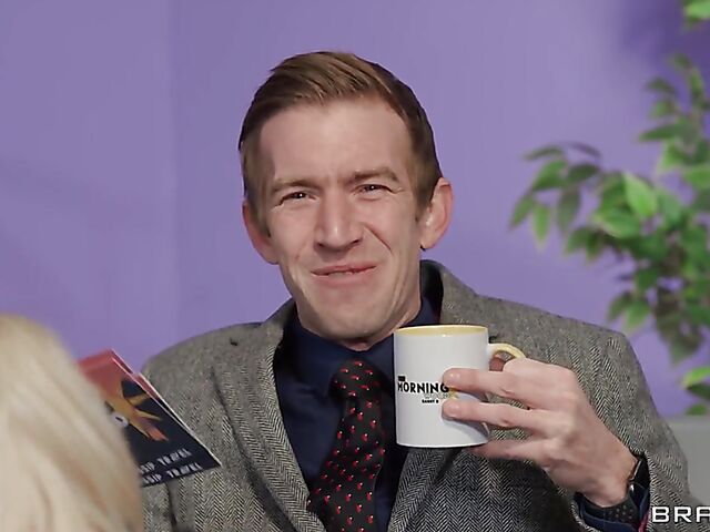 MILF Phoenix Marie anal with Danny D during the morning show